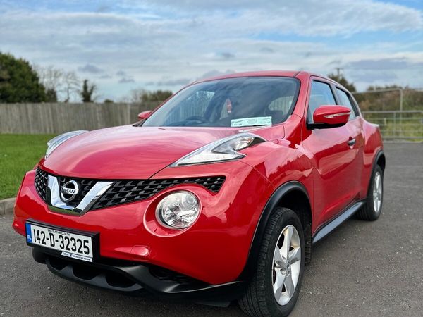 Nissan Juke SUV, Petrol, 2014, Red