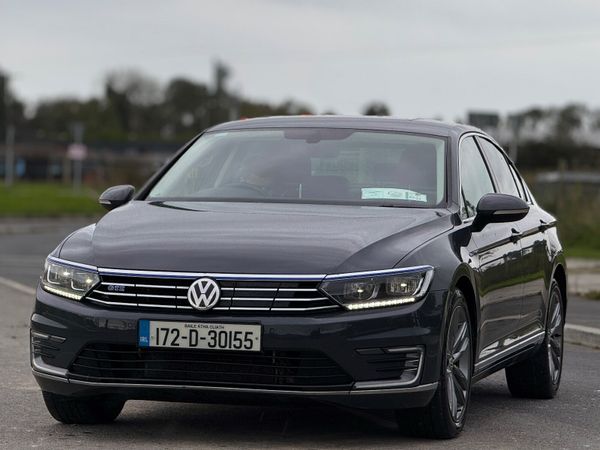 Volkswagen Passat Saloon, Petrol Plug-in Hybrid, 2017, Grey