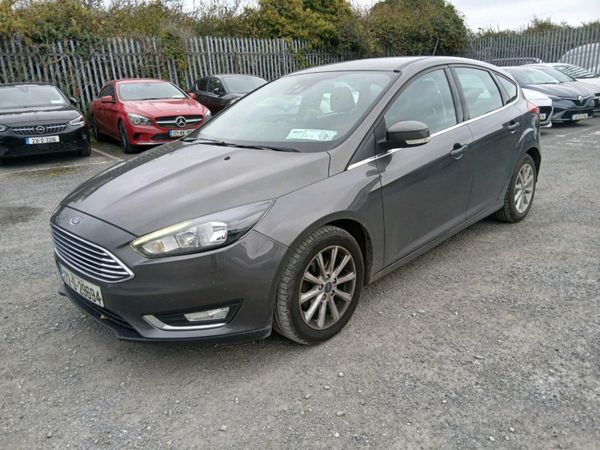 Ford Focus Hatchback, Diesel, 2017, Grey