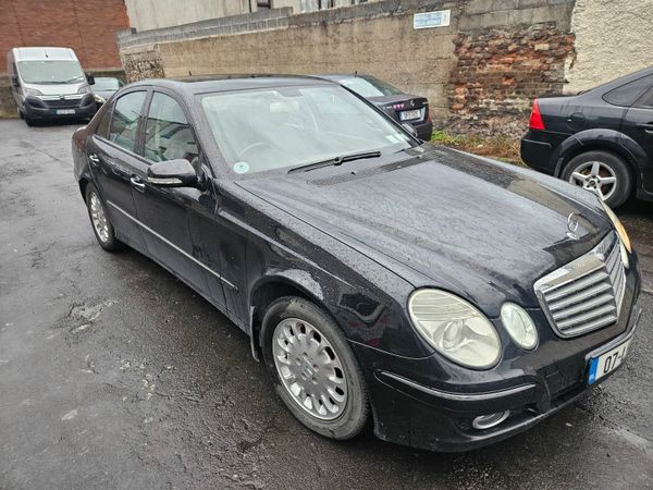 Mercedes-Benz E-Class Saloon, Diesel, 2007, Black
