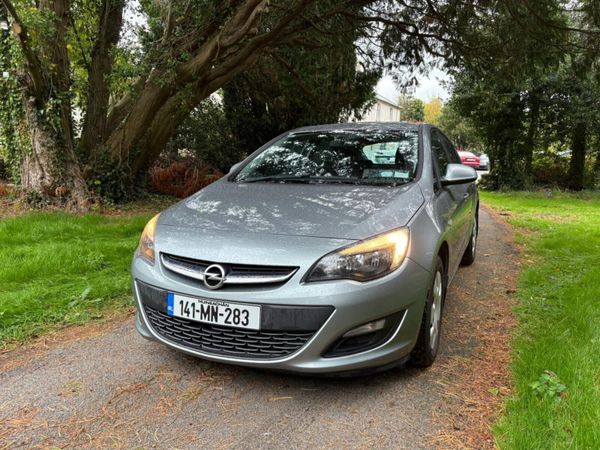Opel Astra MPV, Petrol, 2014, Silver