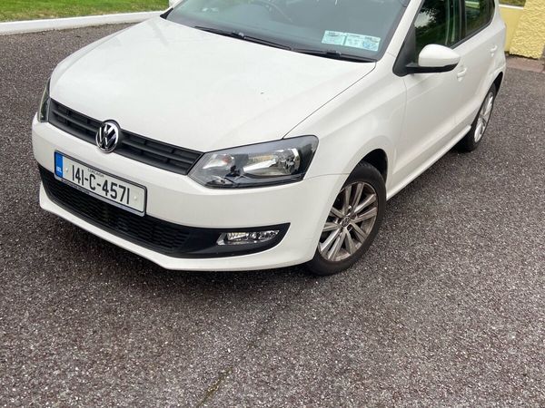 Volkswagen Polo Hatchback, Petrol, 2014, White