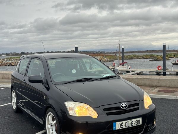 Toyota Corolla Hatchback, Petrol, 2005, Black