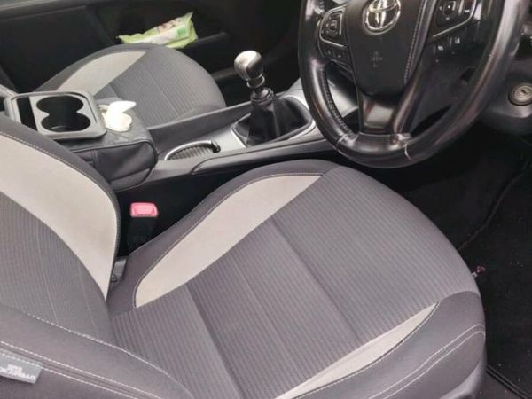Toyota Avensis Saloon, Diesel, 2016, Bronze