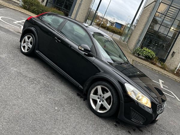 Volvo C30 Hatchback, Diesel, 2010, Black