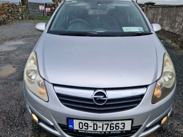 Opel Corsa Hatchback, Petrol, 2009, Silver