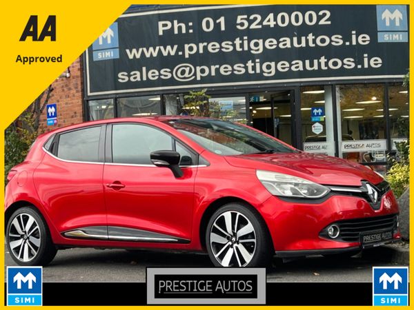 Renault Clio Hatchback, Petrol, 2016, Red