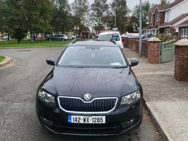 Skoda Octavia Estate, Diesel, 2014, Black