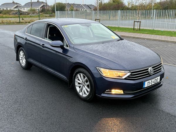 Volkswagen Passat Saloon, Diesel, 2017, Blue