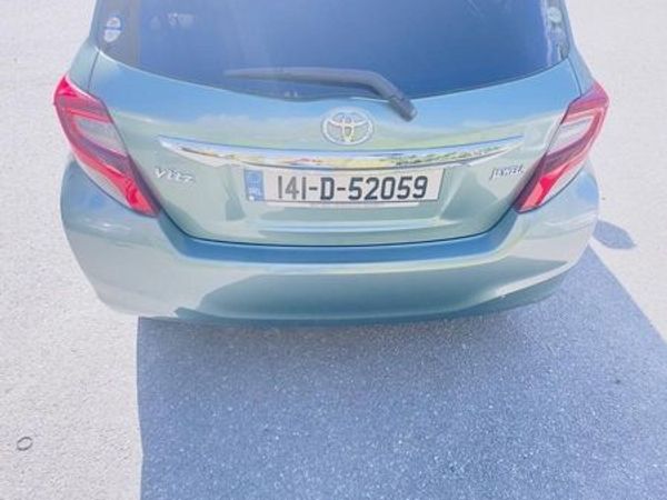 Toyota Vitz Hatchback, Petrol, 2014, Green