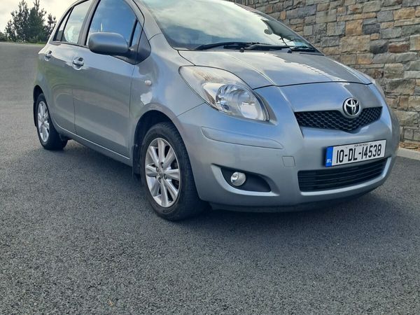 Toyota Yaris Hatchback, Petrol, 2010, Silver