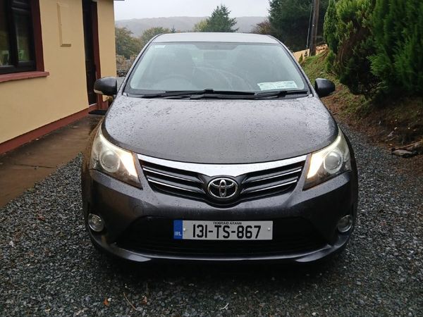 Toyota Avensis Saloon, Diesel, 2013, Grey