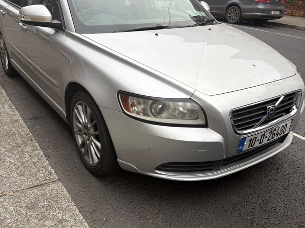 Volvo S40 Saloon, Diesel, 2010, Silver