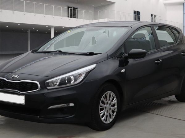Kia Ceed Hatchback, Diesel, 2016, Black