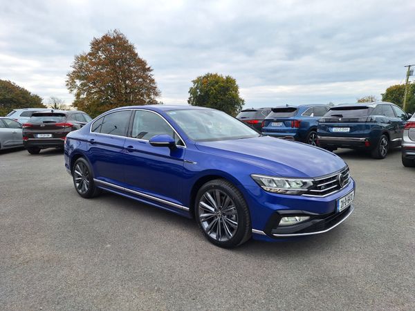 Volkswagen Passat Saloon, Diesel, 2021, Blue