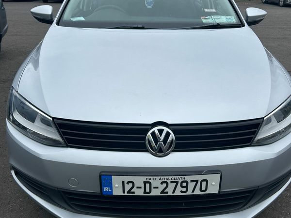 Volkswagen Jetta Saloon, Petrol, 2012, Silver