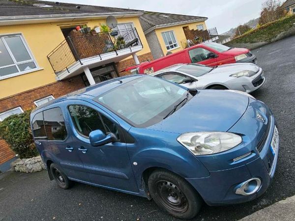 Peugeot Partner Tepee MPV, Diesel, 2014, Blue
