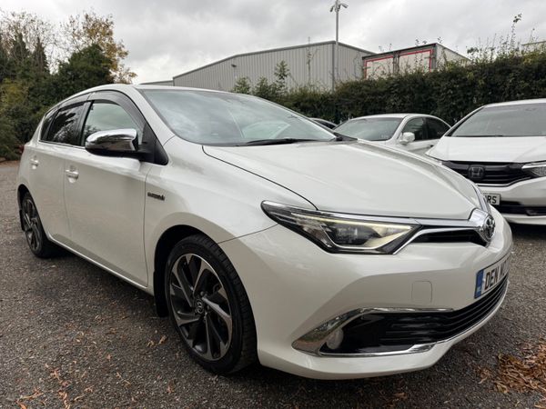Toyota Auris Hatchback, Petrol Hybrid, 2016, White