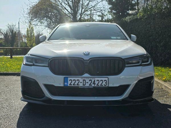BMW 5-Series Saloon, Petrol Plug-in Hybrid, 2022, White