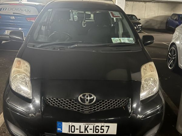 Toyota Yaris Hatchback, Petrol, 2010, Black