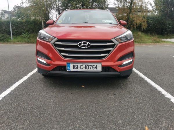 Hyundai Tucson SUV, Diesel, 2016, Red