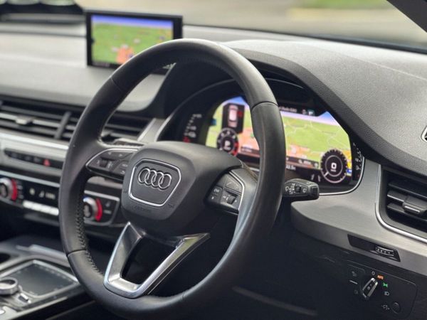 Audi Q7 SUV, Diesel Hybrid, 2016, Blue