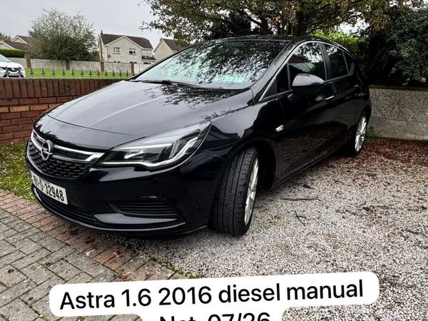 Opel Astra Hatchback, Diesel, 2016, Black