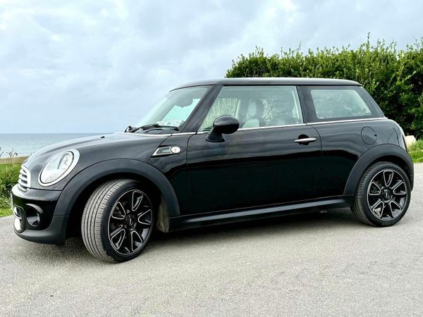 Mini Cooper Hatchback, Diesel, 2013, Black