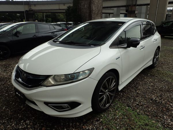 Honda Jade MPV, Petrol Hybrid, 2016, White