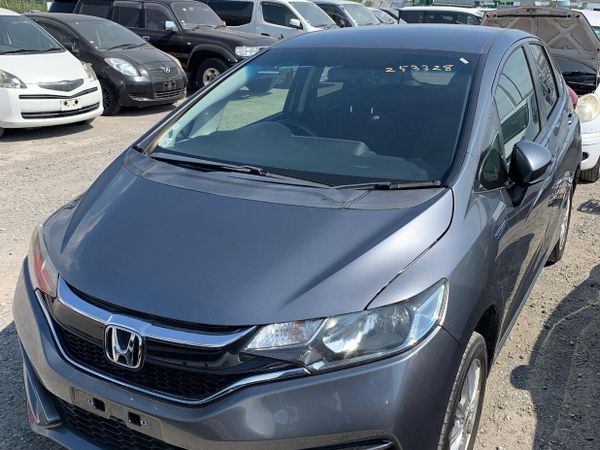 Honda Fit Hatchback, Petrol Hybrid, 2018, Grey