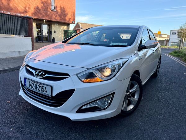 Hyundai i40 Saloon, Diesel, 2014, White