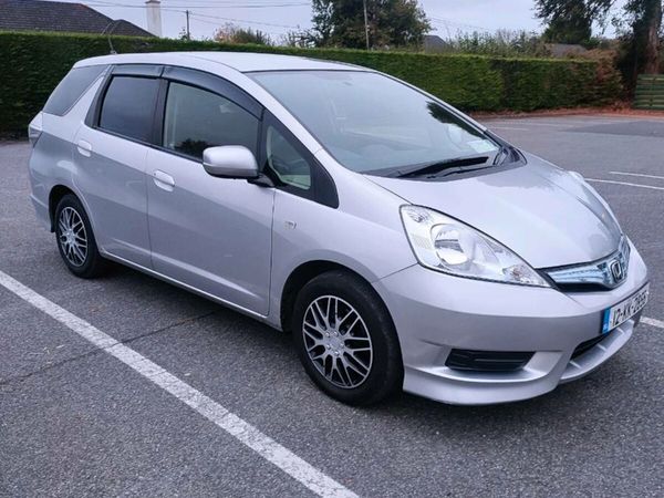 Honda Fit Estate, Petrol Hybrid, 2012, Silver