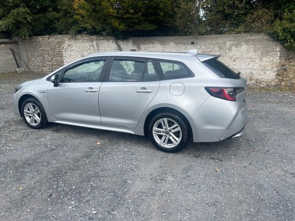 Toyota Corolla Estate/Jeep, Petrol Hybrid, 2019, Grey
