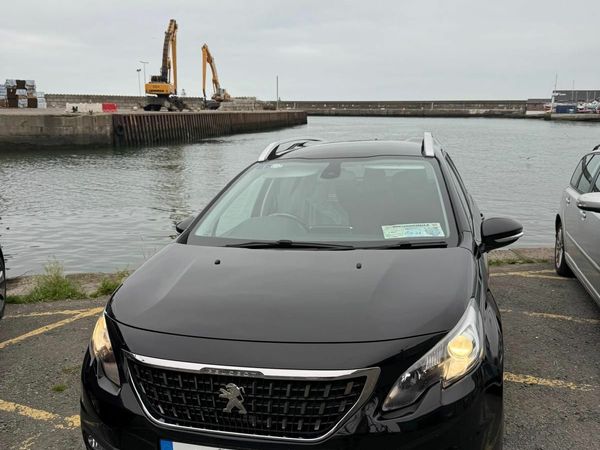 Peugeot 2008 Estate, Petrol, 2017, Black