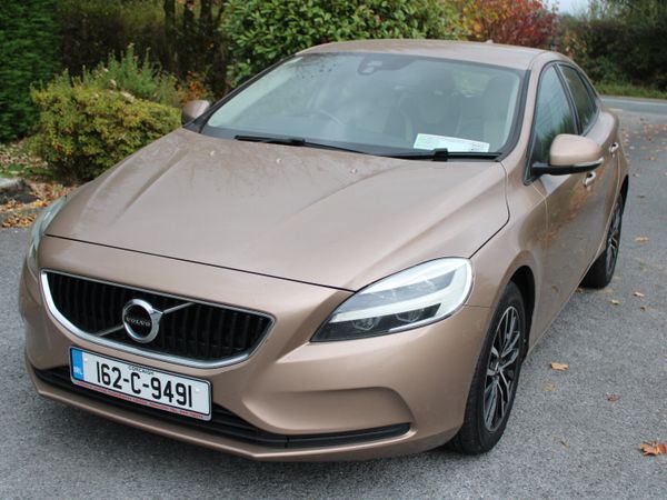 Volvo V40 Hatchback, Diesel, 2016, Bronze