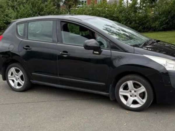 Peugeot 3008 MPV, Diesel, 2013, Black