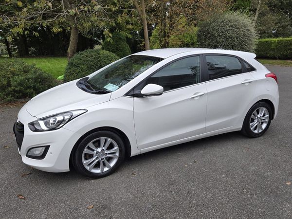 Hyundai i30 Hatchback, Diesel, 2013, White