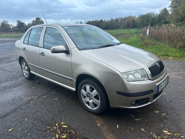 Skoda Fabia Saloon, Petrol, 2005, Beige