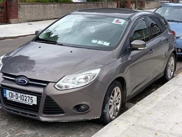 Ford Focus Hatchback, Petrol, 2013, Brown
