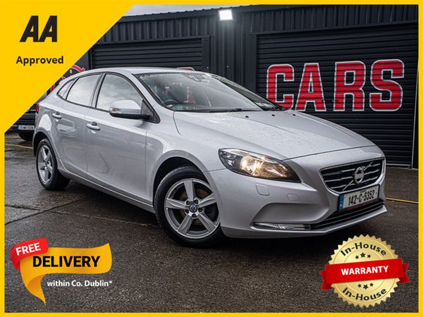 Volvo V40 Hatchback, Diesel, 2014, Silver
