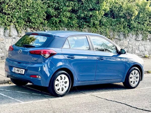 Hyundai i20 Hatchback, Petrol, 2015, Blue