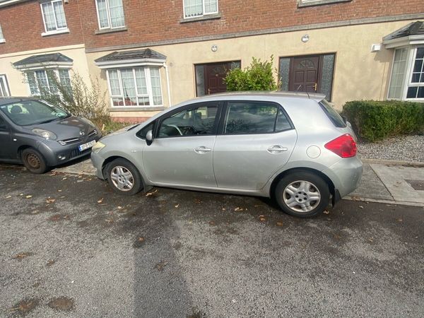 Toyota Auris Hatchback, Petrol, 2007, Silver