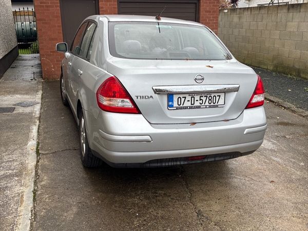 Nissan Tiida Saloon, Petrol, 2007, Silver