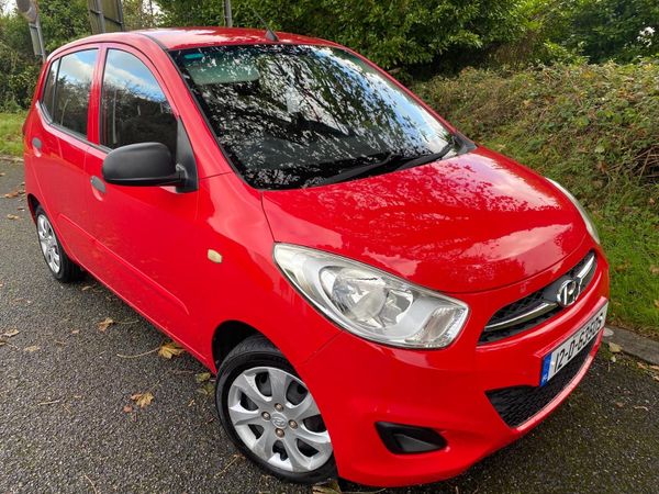 Hyundai i10 Hatchback, Petrol, 2012, Red