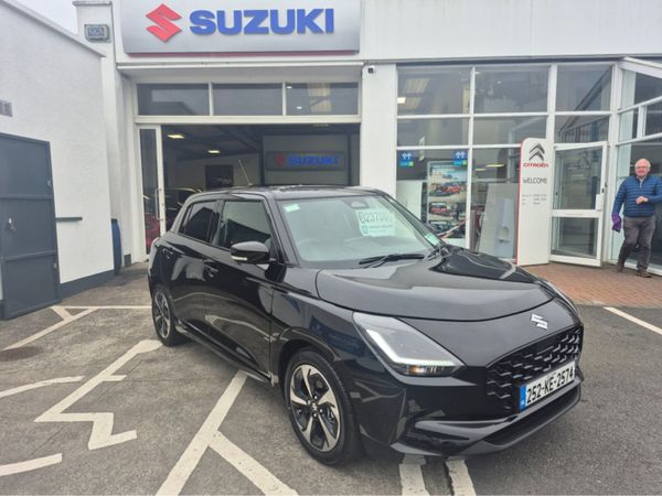Suzuki Swift Hatchback, Petrol Hybrid, 2025, Black