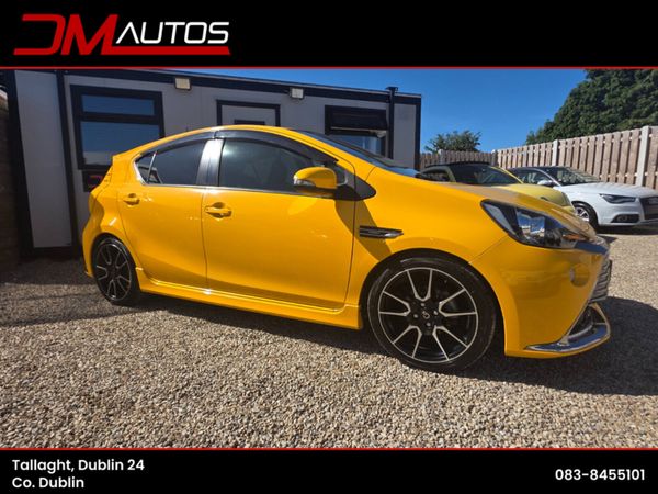 Toyota Aqua Hatchback, Petrol, 2014, Orange