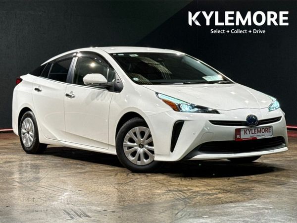 Toyota Prius Hatchback, Petrol Hybrid, 2021, White