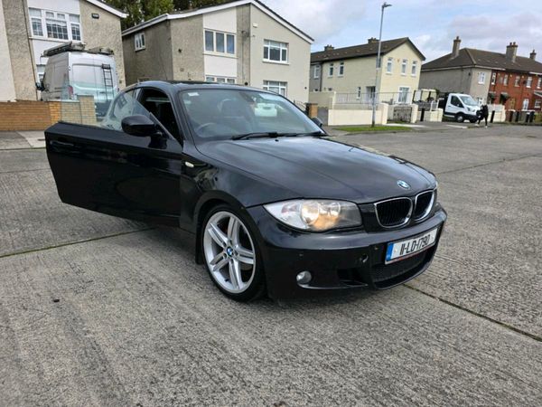 BMW 1-Series Hatchback, Diesel, 2011, Black