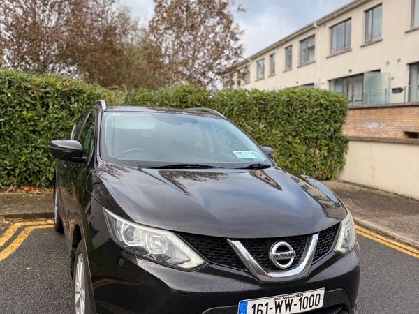 Nissan Qashqai Hatchback, Diesel, 2016, Black