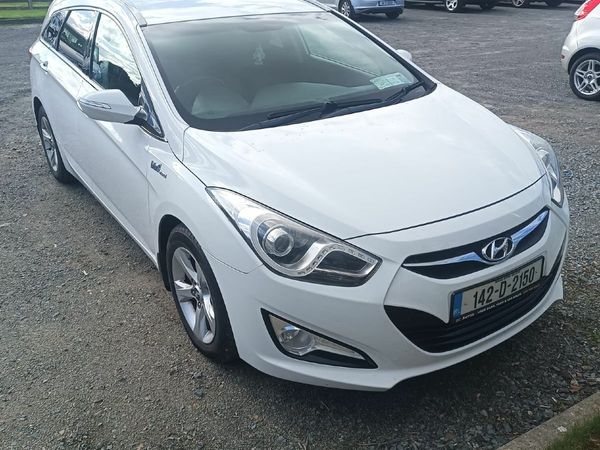 Hyundai i40 Estate/Jeep, Diesel, 2014, White